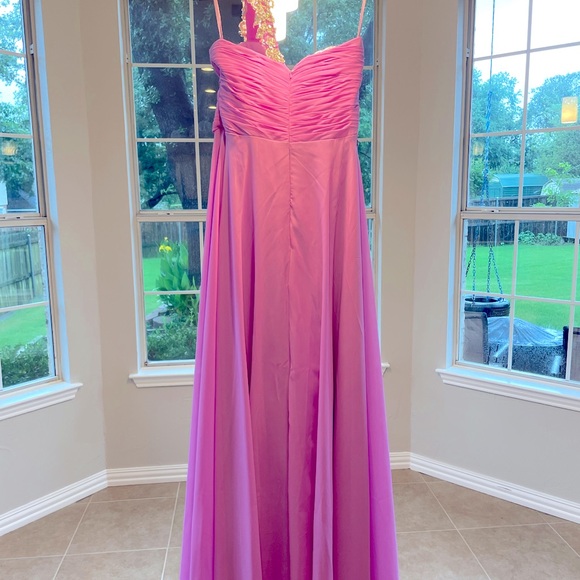 Prom Dress. Never worn! - Picture 1 of 2